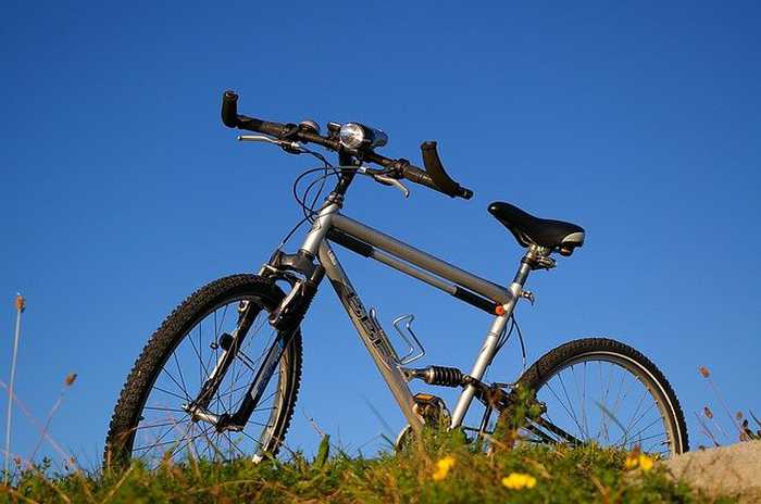 mountain-bike-handlebars-2
